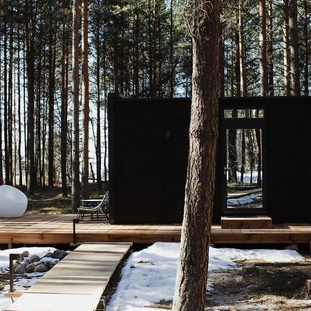Oeoed Hoetels Laheranna Saera -With Sauna Ihasalu Exterior photo